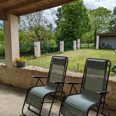 Maison Charentaise Avec Cheminee, Jardin Et Animaux Acceptes - Fr-1-653-221 Saint-Sulpice-de-Cognac